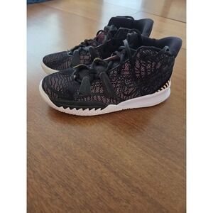 Nike Kyrie CT4080-015 Ripple Effect Sneakers Youth 7 Black Optic Punch & Yellow